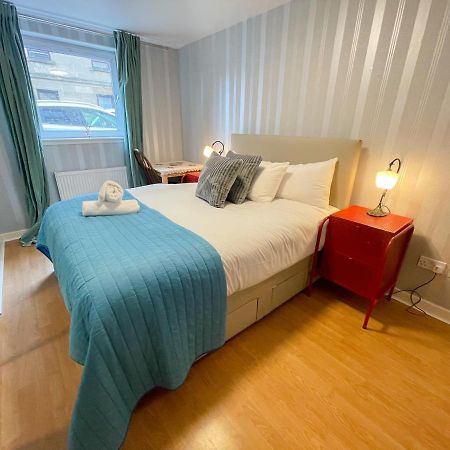 Kelvingrove 2 Bedroom Apartment - Private Parking Glasgow Exteriör bild