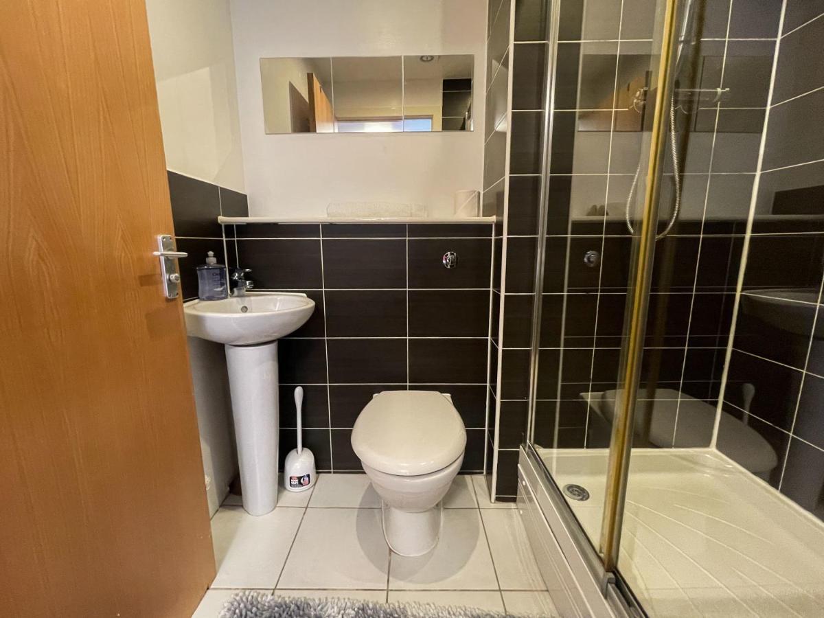 Kelvingrove 2 Bedroom Apartment - Private Parking Glasgow Exteriör bild
