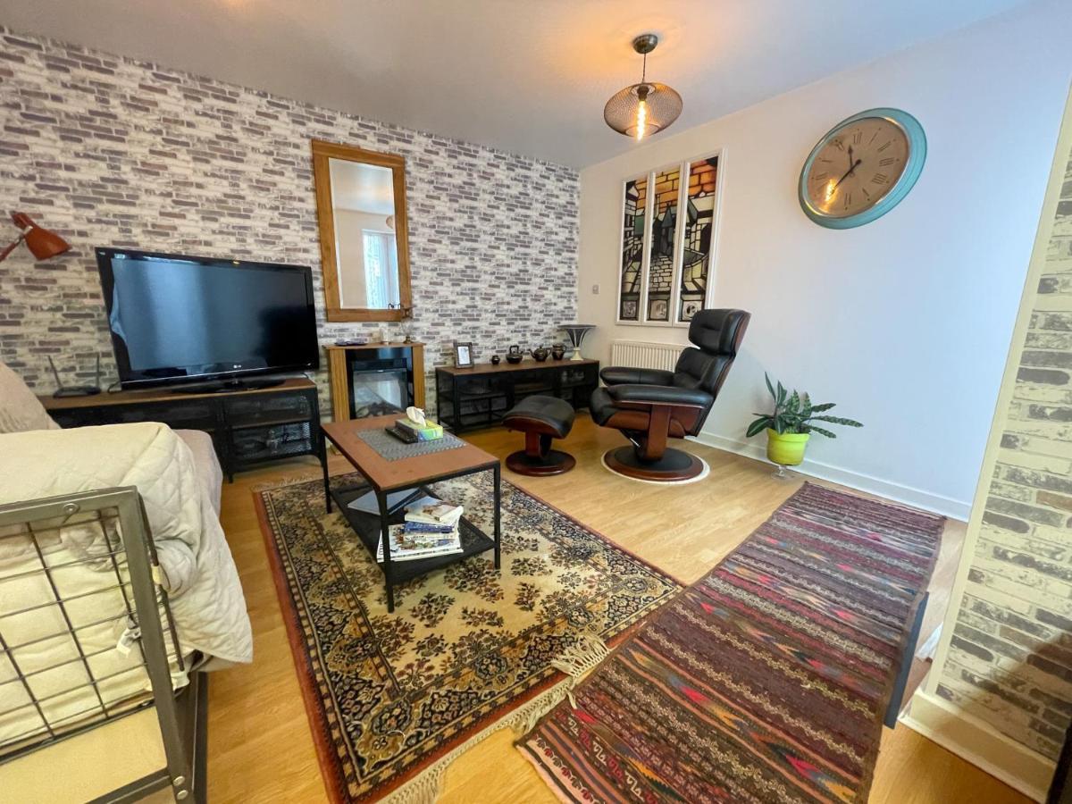 Kelvingrove 2 Bedroom Apartment - Private Parking Glasgow Exteriör bild