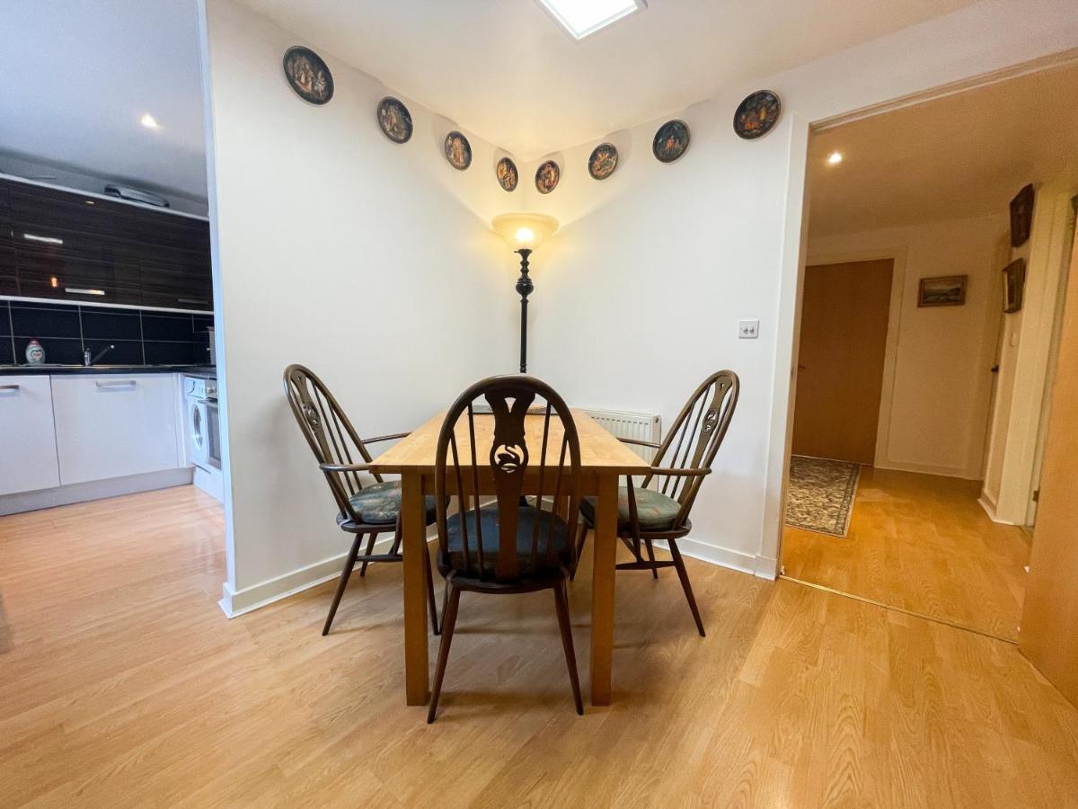 Kelvingrove 2 Bedroom Apartment - Private Parking Glasgow Exteriör bild