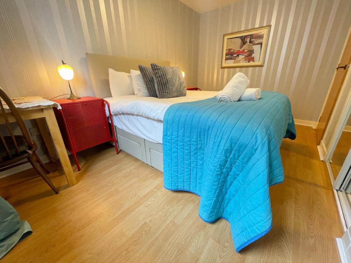 Kelvingrove 2 Bedroom Apartment - Private Parking Glasgow Exteriör bild