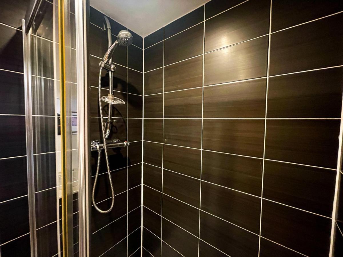 Kelvingrove 2 Bedroom Apartment - Private Parking Glasgow Exteriör bild